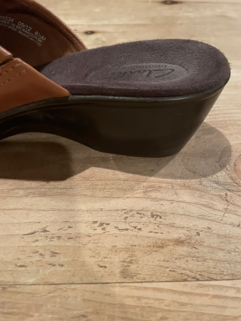 Clarks Camel Leather Mules Clogs Slip On Comfy Business Casual Career 8.5 - Picture 8 of 14